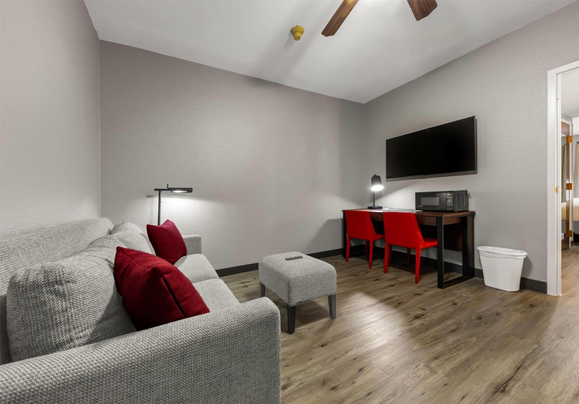Hawthorn Extended Stay By Wyndham College Station Exterior photo
