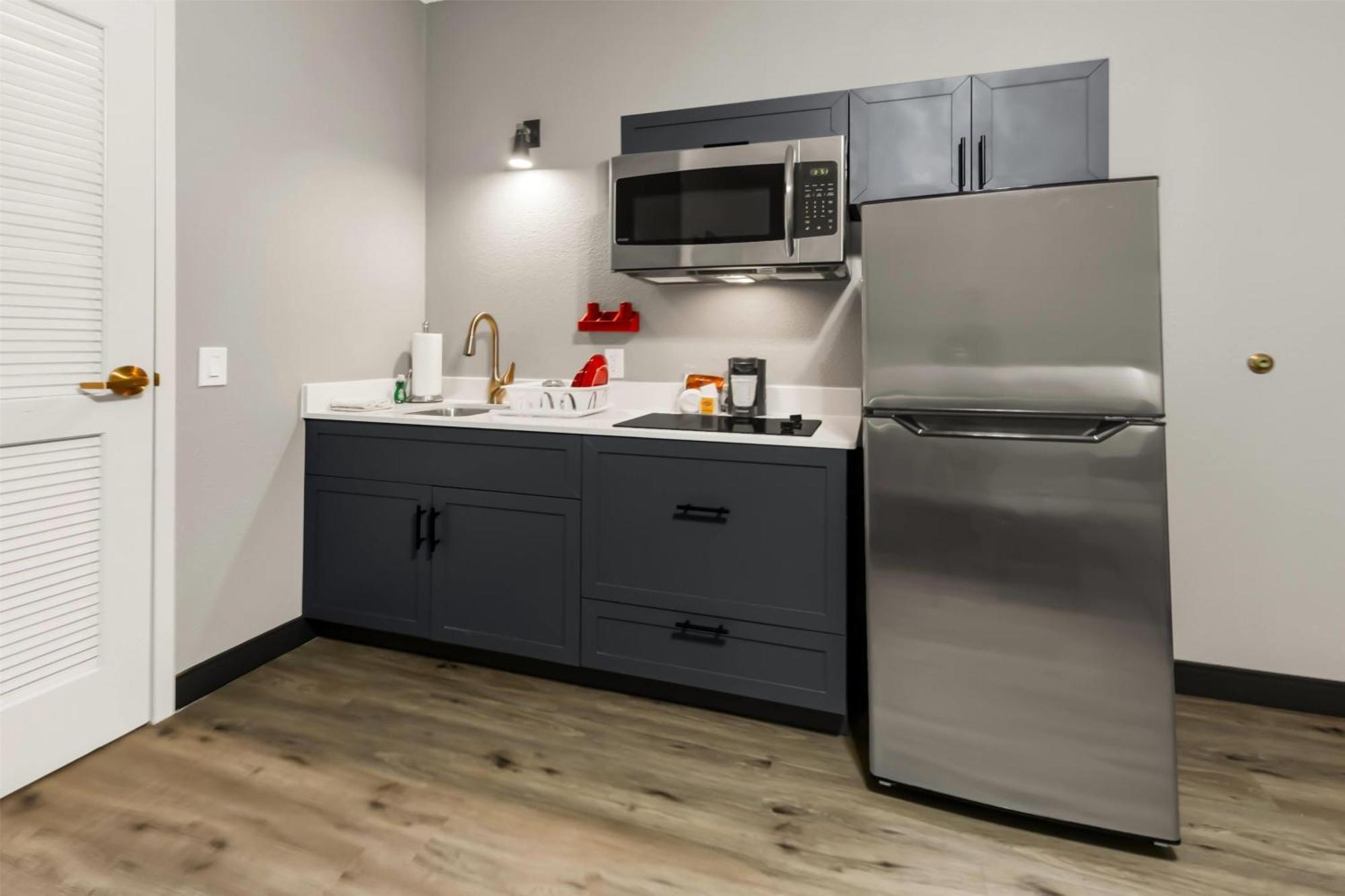 Hawthorn Extended Stay By Wyndham College Station Exterior photo
